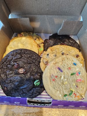 Insomnia Cookies by null