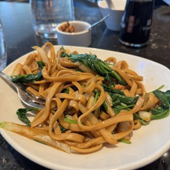 Din Tai Fung - Fried Noodles with Vegetable - Dim Sum Near Me - Anaheim, California