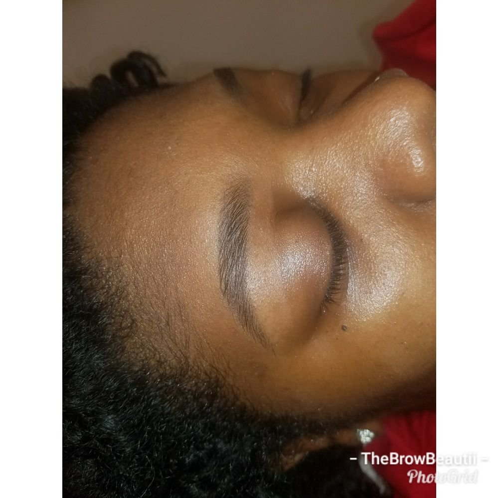 TheBrowBeautii Logo