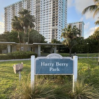 Harry Berry Park - Parks Near Me - Hollywood, Florida Harry Berry Park - Parks Near Me - Hollywood, Florida
