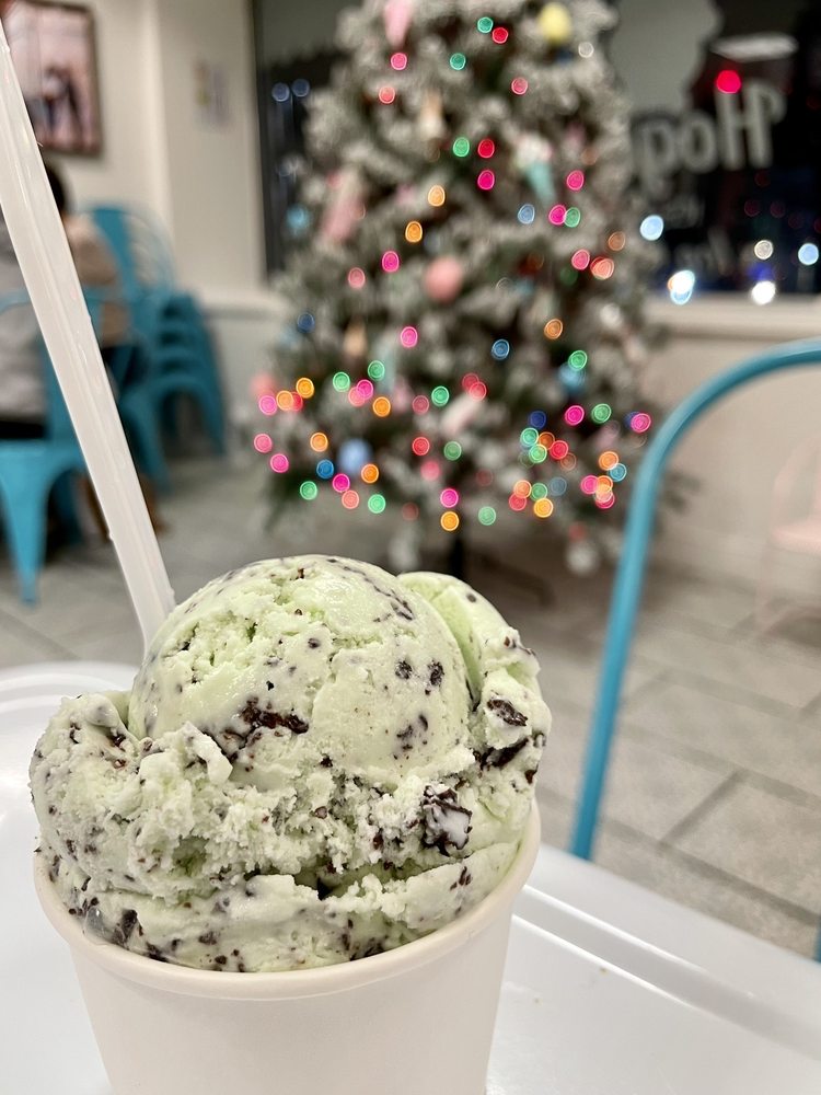 HOGGY’S ICE CREAM Updated September 2024 100 E Main St, Kentucky Ice Cream