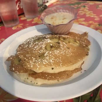 808 Grindz Cafe - Banana pancakes with Mac vanilla sauce on the side - Cafes Near Me - Lahaina, Hawaii