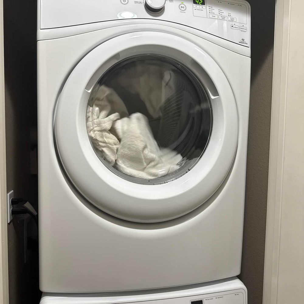 Whirlpool stackable washer/dryer Whirlpool stackable washer/dryer