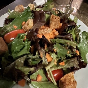 Hugo's - Side salad with balsamic - Breakfast & Brunch Near Me - Studio City, California Hugo's - Side salad with balsamic - Breakfast & Brunch Near Me - Studio City, California
