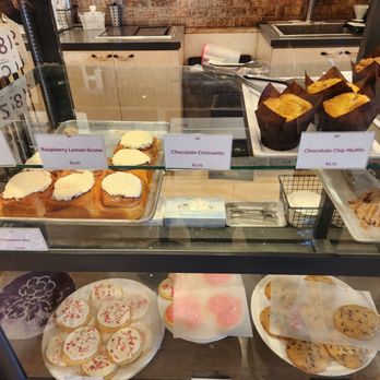 Blackberry Market - bakery items - Cafes Near Me - La Grange, Illinois