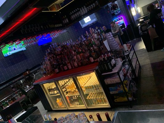 House of Music & Entertainment (HOME Bar) by null