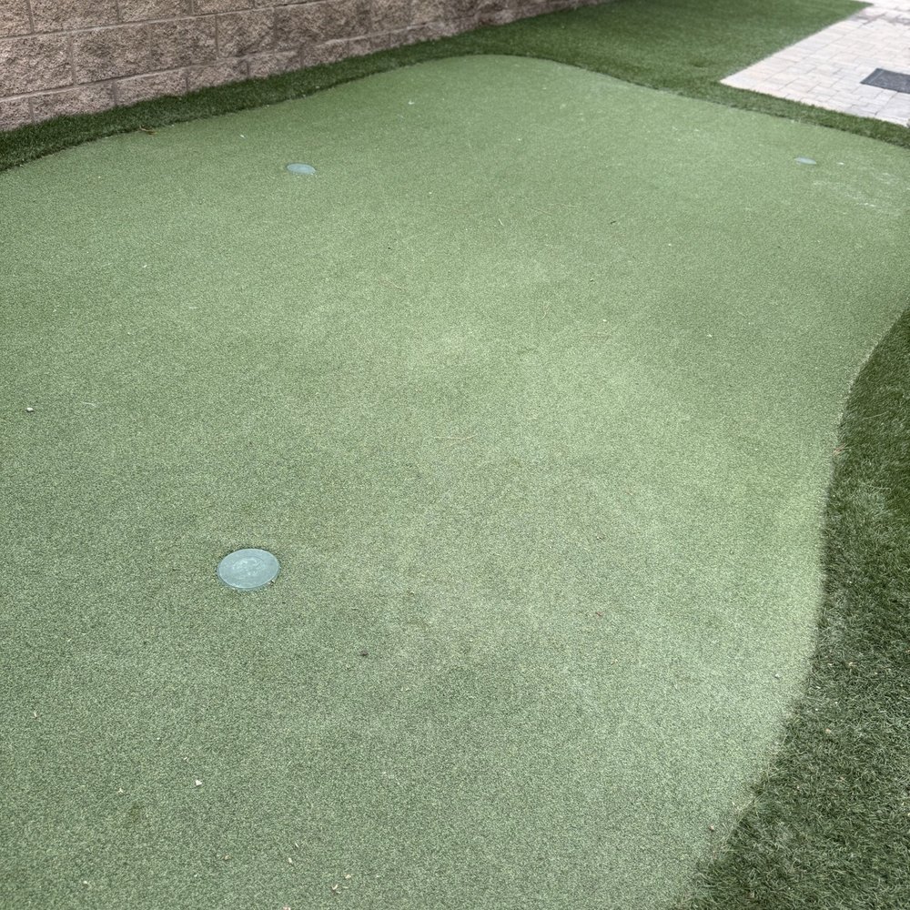 Turf B Clean - Putting green - Artificial Turf Near Me - Chino, California Turf B Clean - Putting green - Artificial Turf Near Me - Chino, California