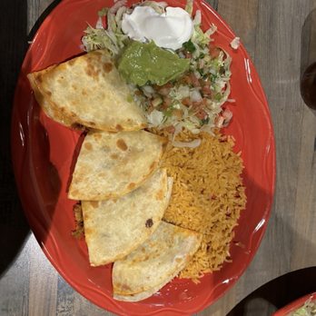 El Azteca - Rehoboth Beach - Chorizo quesadilla - Mexican Near Me - Rehoboth Beach, Delaware El Azteca - Rehoboth Beach - Chorizo quesadilla - Mexican Near Me - Rehoboth Beach, Delaware
