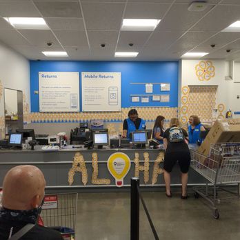 Walmart - Why does it take 3 people to help 1 customer? - Grocery Near Me - Honolulu, Hawaii Walmart - Why does it take 3 people to help 1 customer? - Grocery Near Me - Honolulu, Hawaii