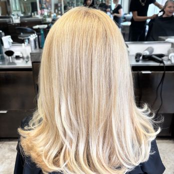 Drew James Aveda Salon - Great cut and multi-dimensional color. - Hair Salons Near Me - Plantation, Florida Drew James Aveda Salon - Great cut and multi-dimensional color. - Hair Salons Near Me - Plantation, Florida