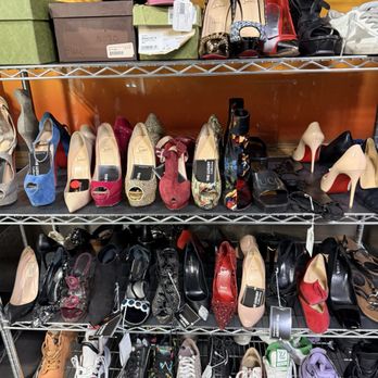Gold and Beyond - Various luxury brand shoes - Pawn Shops Near Me - Las Vegas, Nevada Gold and Beyond - Various luxury brand shoes - Pawn Shops Near Me - Las Vegas, Nevada