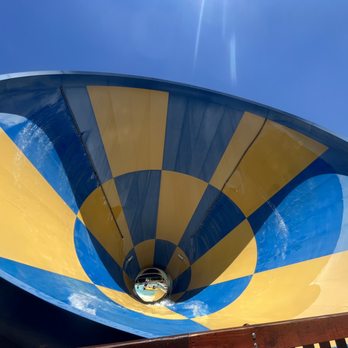 Six Flags Hurricane Harbor - Water Parks Near Me - Valencia, California Six Flags Hurricane Harbor - Water Parks Near Me - Valencia, California