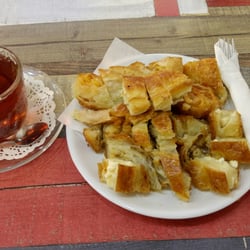 Karisik Borek