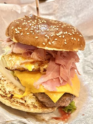 Sesame Burgers & Beer by null