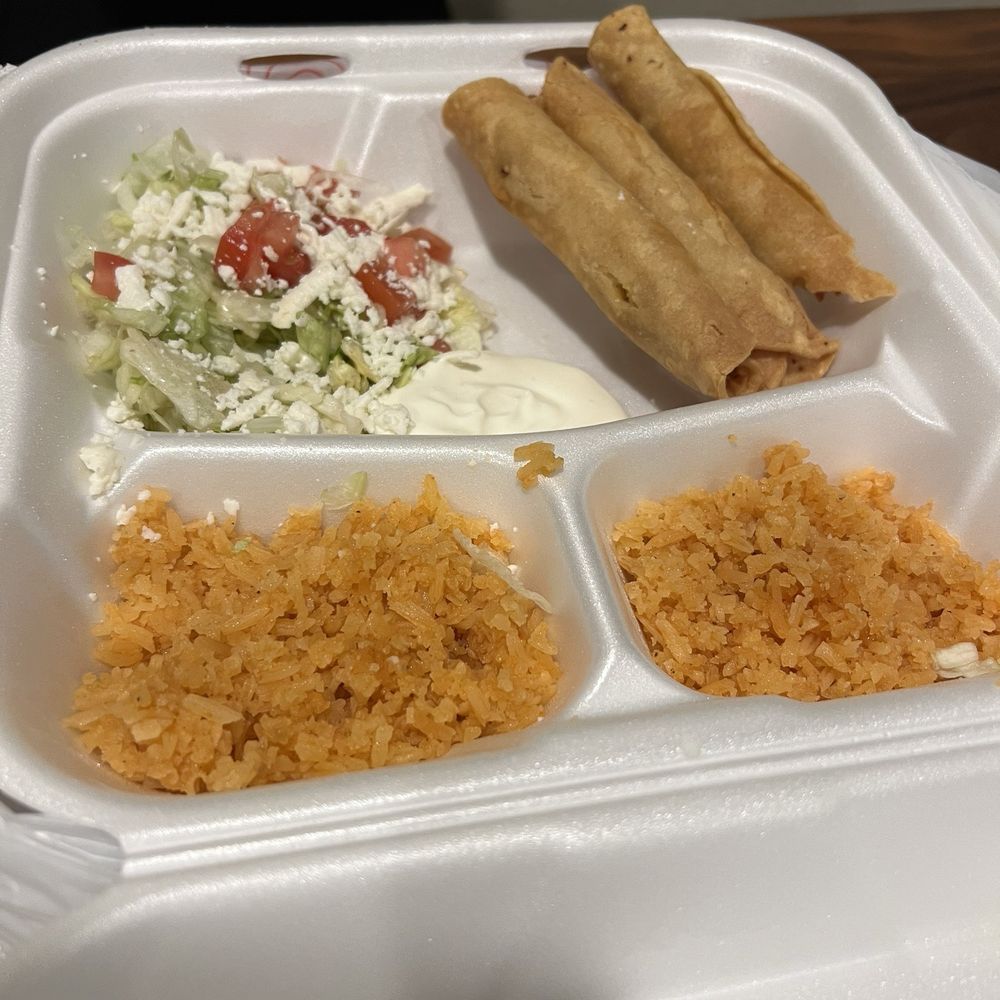 Las Salsas Taqueria - 3 Chicken Roll taquitos Combo (no beans all rice) - Mexican Near Me - Orange, California