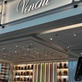 Venchi - Inside - Gelato Near Me - Santa Clara, California