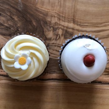 Miette - Carrot & chocolate cupcakes - Bakeries Near Me - Oakland, California Miette - Carrot & chocolate cupcakes - Bakeries Near Me - Oakland, California