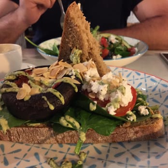 KeK Coffee & Crafts - Filled mushroom & goat cheese - Coffee & Tea Near Me - Delft, ZH KeK Coffee & Crafts - Filled mushroom & goat cheese - Coffee & Tea Near Me - Delft, ZH