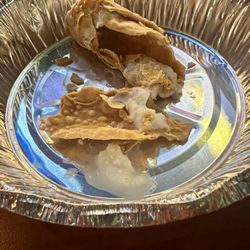 Tailgaters - Love the wings, not the cannoli. Where's the filling??