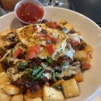 SOB Downtown - huevos rancheros breakfast hash - Gastropubs Near Me - Memphis, Tennessee