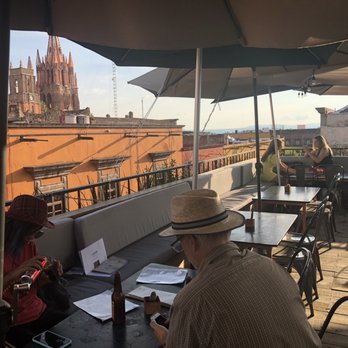 Silverio - Terrace view Vista de terraza - Cocktail Bars Near Me - San Miguel de Allende, GUA Silverio - Terrace view Vista de terraza - Cocktail Bars Near Me - San Miguel de Allende, GUA