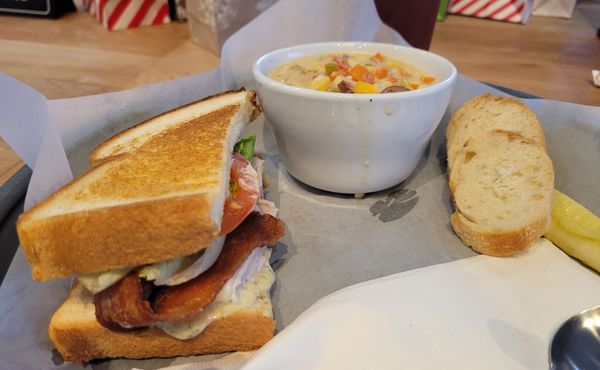 Ludger's Bavarian Cakery by null