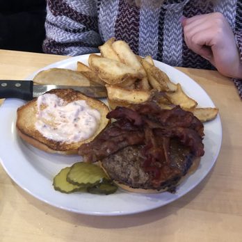 Off the Hook Bar & Grill - Bacon burger with fries, the fries are real and are delicious - American Near Me - Newport, Oregon Off the Hook Bar & Grill - Bacon burger with fries, the fries are real and are delicious - American Near Me - Newport, Oregon