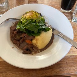St John's Tavern - Venison, mash, veg