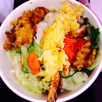 Marugame Udon - Garlic chicken salad over udon noodles with shrimp tempura - Japanese Near Me - Honolulu, Hawaii Marugame Udon - Garlic chicken salad over udon noodles with shrimp tempura - Japanese Near Me - Honolulu, Hawaii