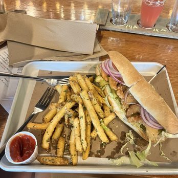 Spyglass Brewing Company - Po boy (10/10, best marinated tomatoes) - Brewpubs Near Me - Nashua, New Hampshire Spyglass Brewing Company - Po boy (10/10, best marinated tomatoes) - Brewpubs Near Me - Nashua, New Hampshire