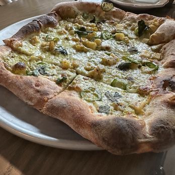 JT Commons - Pizza Near Me - Middletown, Rhode Island