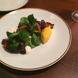 Joynes Kitchen - Kürbis, Datteln, Honigvinaigrette, Feldsalat und Bûche de Chèvre