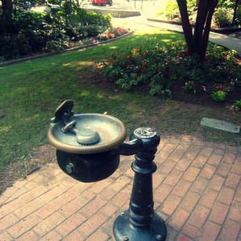 John Howell Memorial Park - There's a few water fountains throughout - Parks Near Me - Atlanta, Georgia