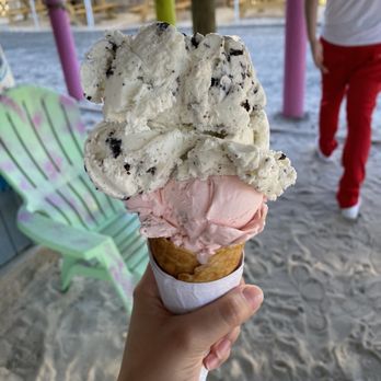 Ice Cream Hut - Cookies & cream with a strawberry cheesecake ! - Ice Cream & Frozen Yogurt Near Me - Colonial Beach, Virginia Ice Cream Hut - Cookies & cream with a strawberry cheesecake ! - Ice Cream & Frozen Yogurt Near Me - Colonial Beach, Virginia