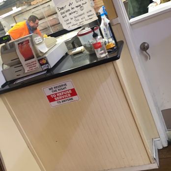 Catalano's Pizza - Not wearing face coverings - Pizza Near Me - Long Beach, California Catalano's Pizza - Not wearing face coverings - Pizza Near Me - Long Beach, California
