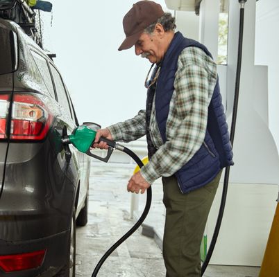 アース THE BEST 10 GAS STATIONS near S BROADWAY, ST. LOUIS, MO