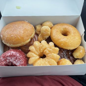Helen's Donuts & Ice Cream - Half dozen - Donuts Near Me - Tacoma, Washington