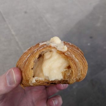 Dolci & Dolcezze - 03/07/24 Vanilla Cream Cornetti - Chocolatiers & Shops Near Me - Florence, FI