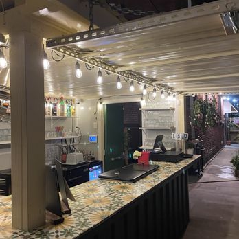 Perso - Back patio bar - Italian Near Me - Louisville, Kentucky