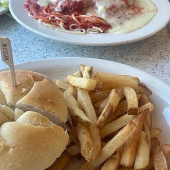 Lindenhurst Diner - Vegan chickn parm, vegan chickn sandwich - Diners Near Me - Lindenhurst, New York Lindenhurst Diner - Vegan chickn parm, vegan chickn sandwich - Diners Near Me - Lindenhurst, New York
