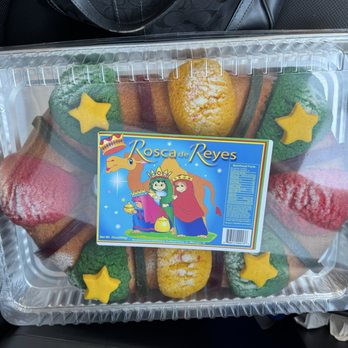 Pan Y Leche Bakery - Rosca de Reyes - Coffee & Tea Near Me - Wilmington, California Pan Y Leche Bakery - Rosca de Reyes - Coffee & Tea Near Me - Wilmington, California