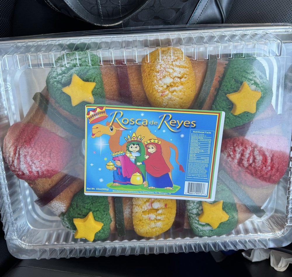 Pan Y Leche Bakery