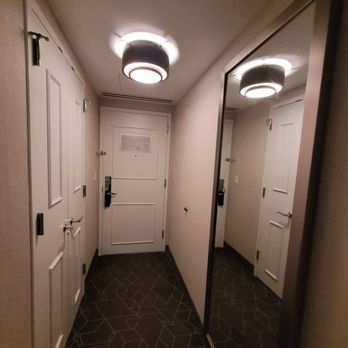 Renaissance Providence Downtown Hotel - Room hallway - Hotels Near Me - Providence, Rhode Island Renaissance Providence Downtown Hotel - Room hallway - Hotels Near Me - Providence, Rhode Island
