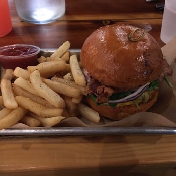 Brew Kitchen Bar - Gastropubs Near Me - Monterey Park, California