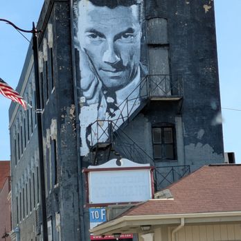 Main Street murals - Hoagy Carmichael mural, Richmond - Public Art Near Me - Richmond, Indiana Main Street murals - Hoagy Carmichael mural, Richmond - Public Art Near Me - Richmond, Indiana