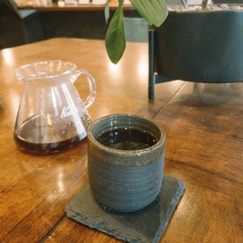 Etiquette Coffee - Pour over coffee - Coffee & Tea Near Me - Los Angeles, California