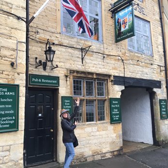 Kings Arms Hotel - Hotels Near Me - Cheltenham, GLS