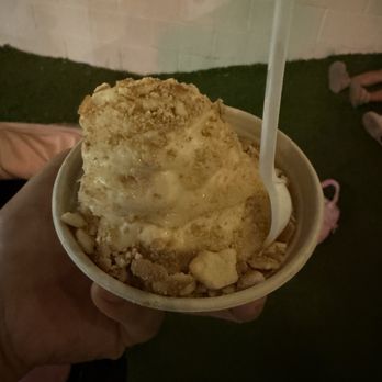 Zeds Real Fruit Ice Cream - Banana pudding - Ice Cream & Frozen Yogurt Near Me - Austin, Texas Zeds Real Fruit Ice Cream - Banana pudding - Ice Cream & Frozen Yogurt Near Me - Austin, Texas