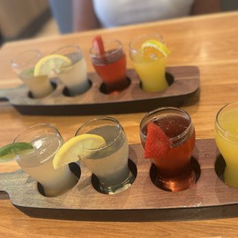 Broken Yolk Cafe - Momo - Breakfast & Brunch Near Me - McKinney, Texas Broken Yolk Cafe - Momo - Breakfast & Brunch Near Me - McKinney, Texas