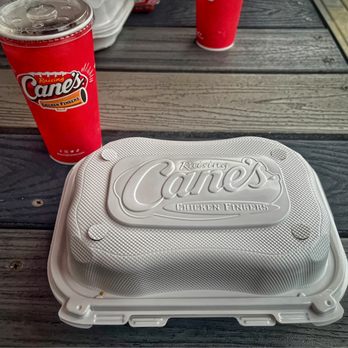 Raising Cane's Chicken Fingers - Combo meal with 22-ounce fountain drink - Fast Food Near Me - Towson, Maryland Raising Cane's Chicken Fingers - Combo meal with 22-ounce fountain drink - Fast Food Near Me - Towson, Maryland